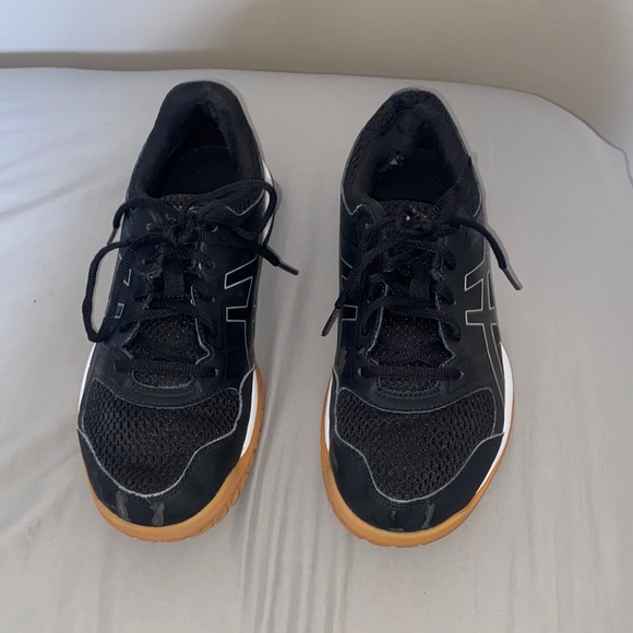 ASICS volleyball shoes - Picture 1 of 7